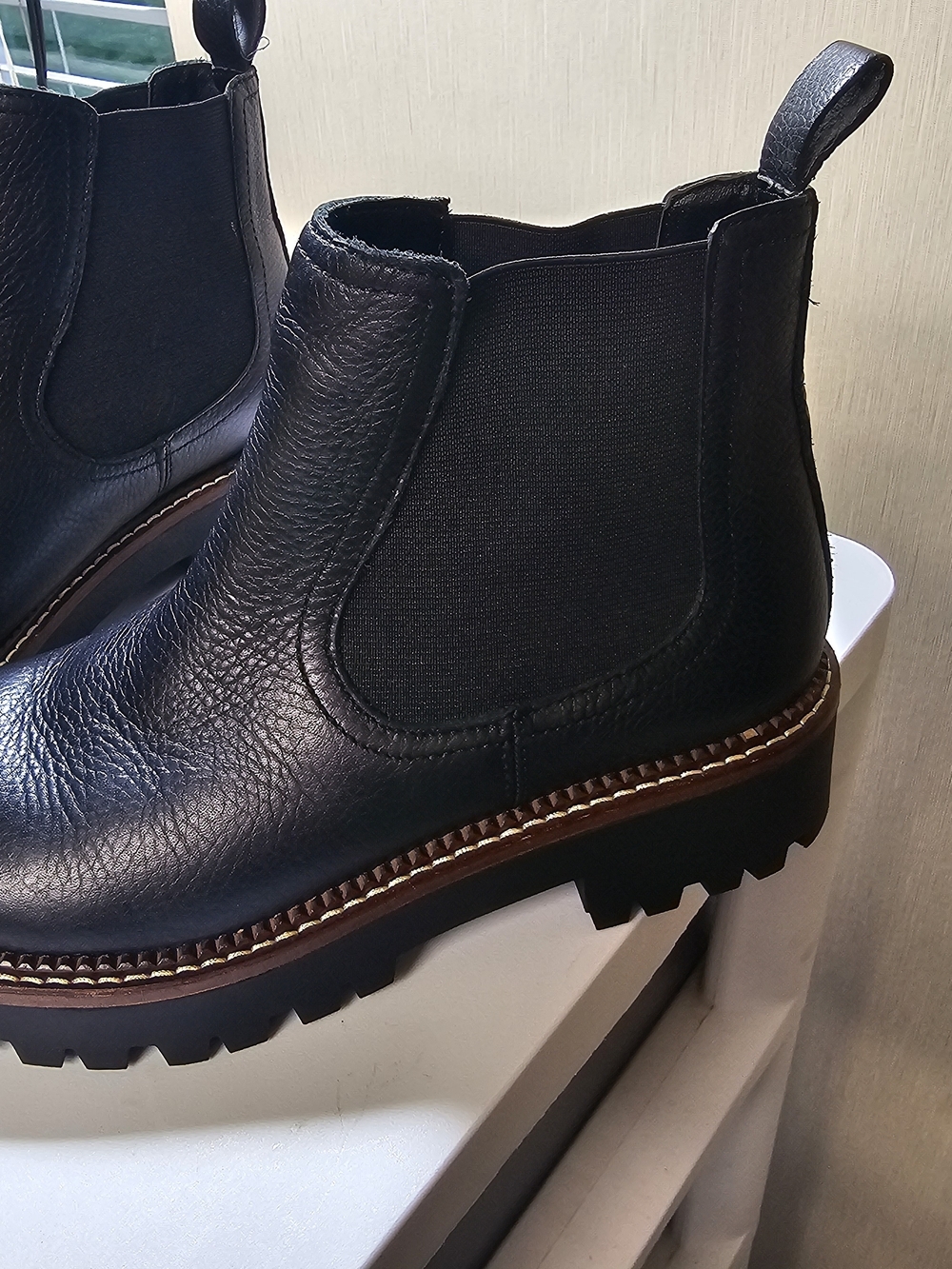 Caslon Leather Chelsea Boots Womens 6.5M Black Lug Sole Ankle Boots - Picture 4 of 11